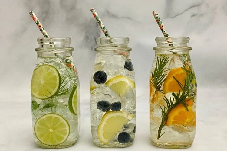 Infused Water ala Bobbastar: Segar, Sehat, dan Simpel Dinikmati