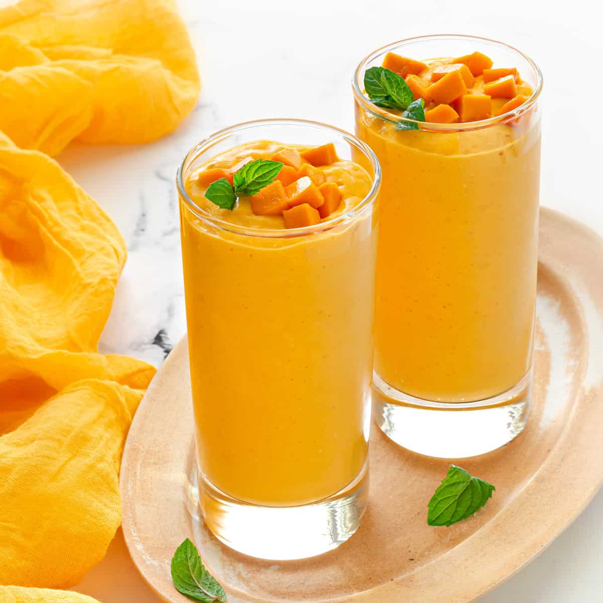 Smoothies Mango Ala Bobbastar: Manis Tropis yang Menyegarkan
